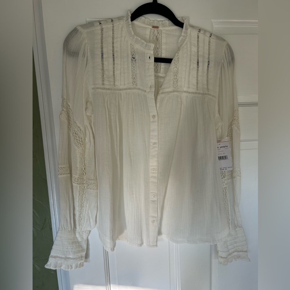 Free People Ivory Lace Blouse Sz XS  NWT